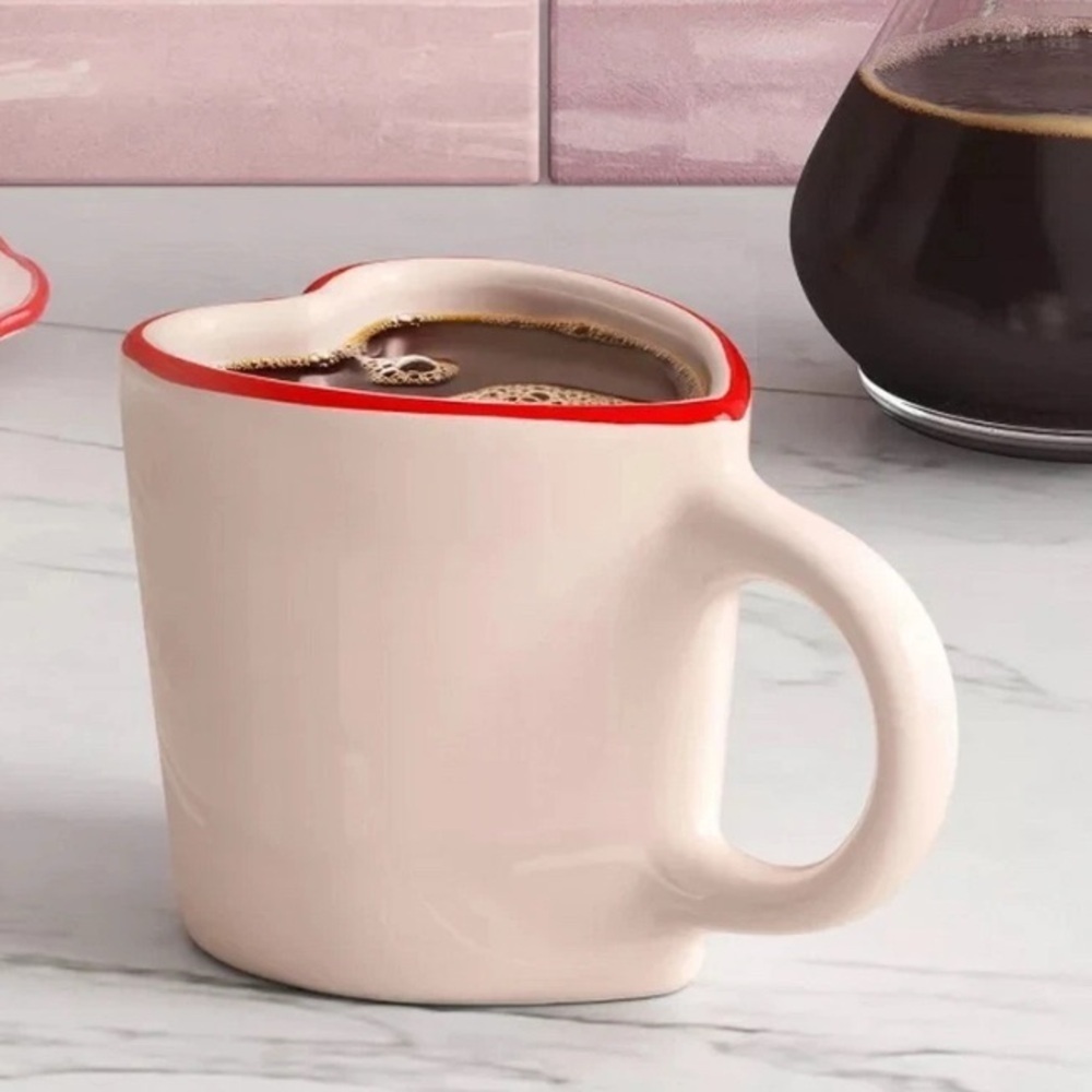 Target Threshold Heart Shaped Figural Novelty Blush Pink Red Coffee Tea Mug Cup